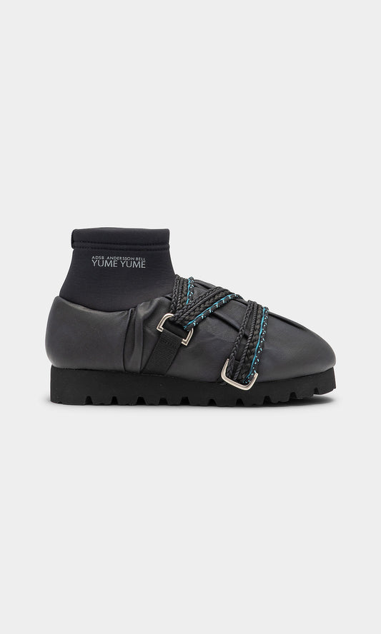 Camp shoe mid